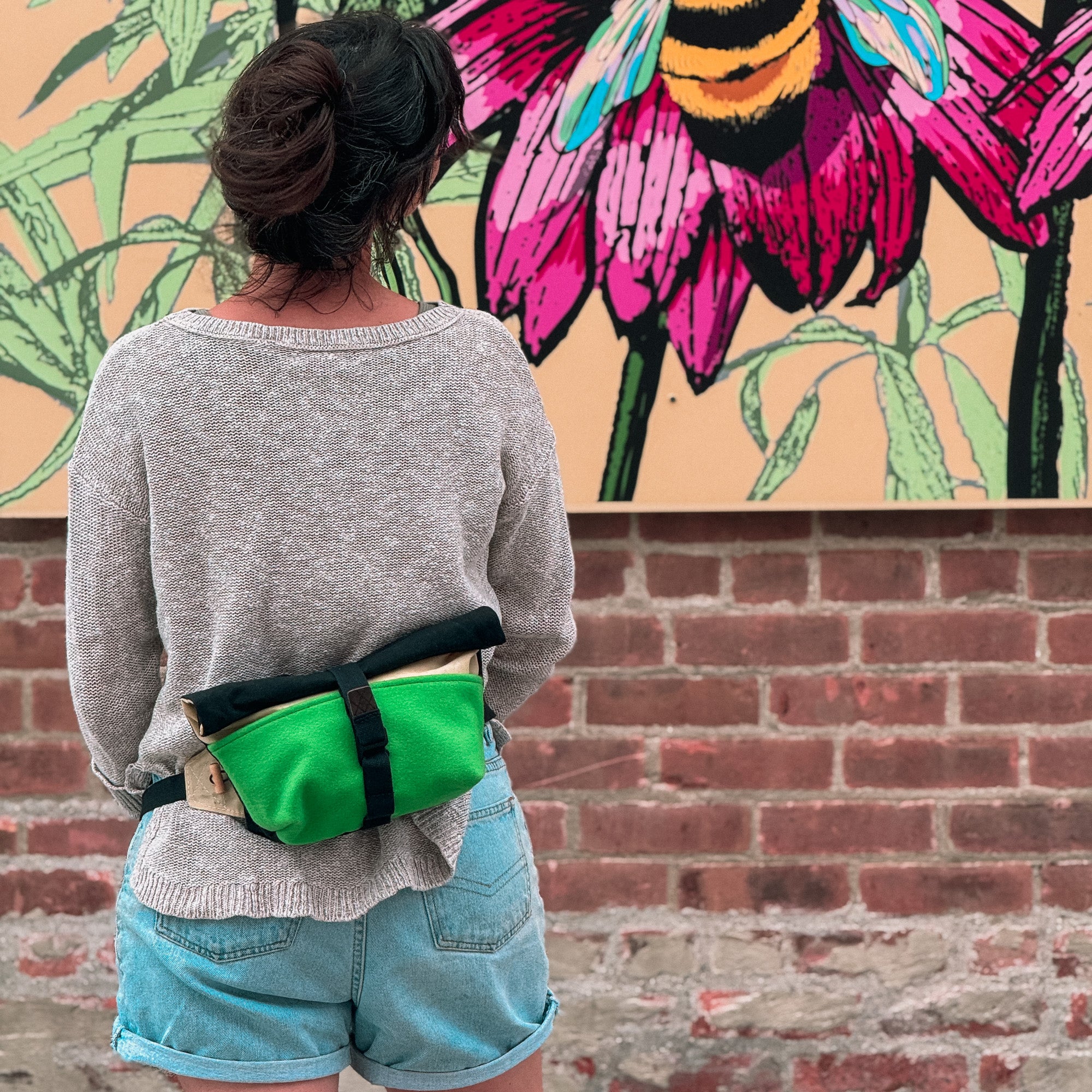 Fanny Allen Pack (Natural/Bright Green/Black)- Now Mounts to Bike!