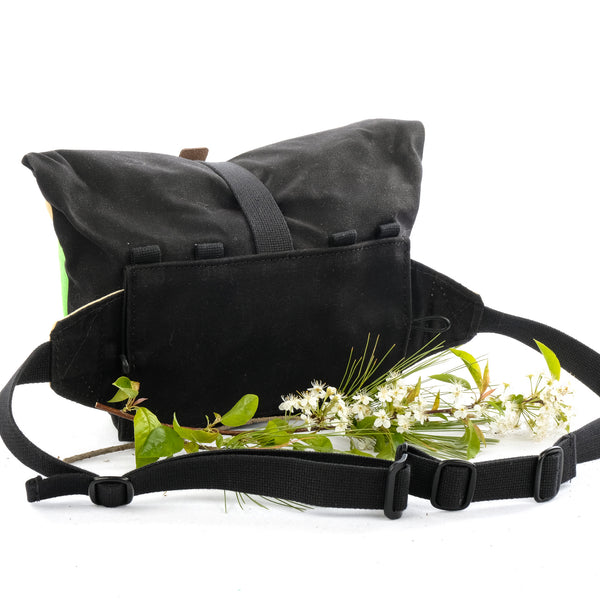 Fanny Allen Pack (Natural/Bright Green/Black)- Now Mounts to Bike!