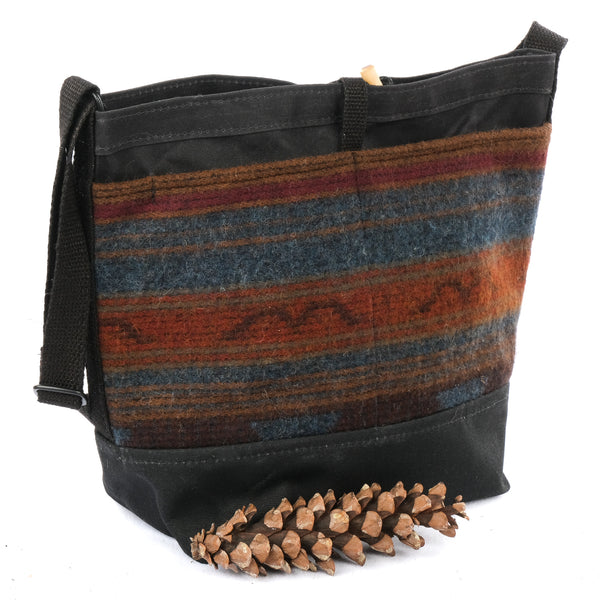 Kedge (Black Wool/ Black Bottom)