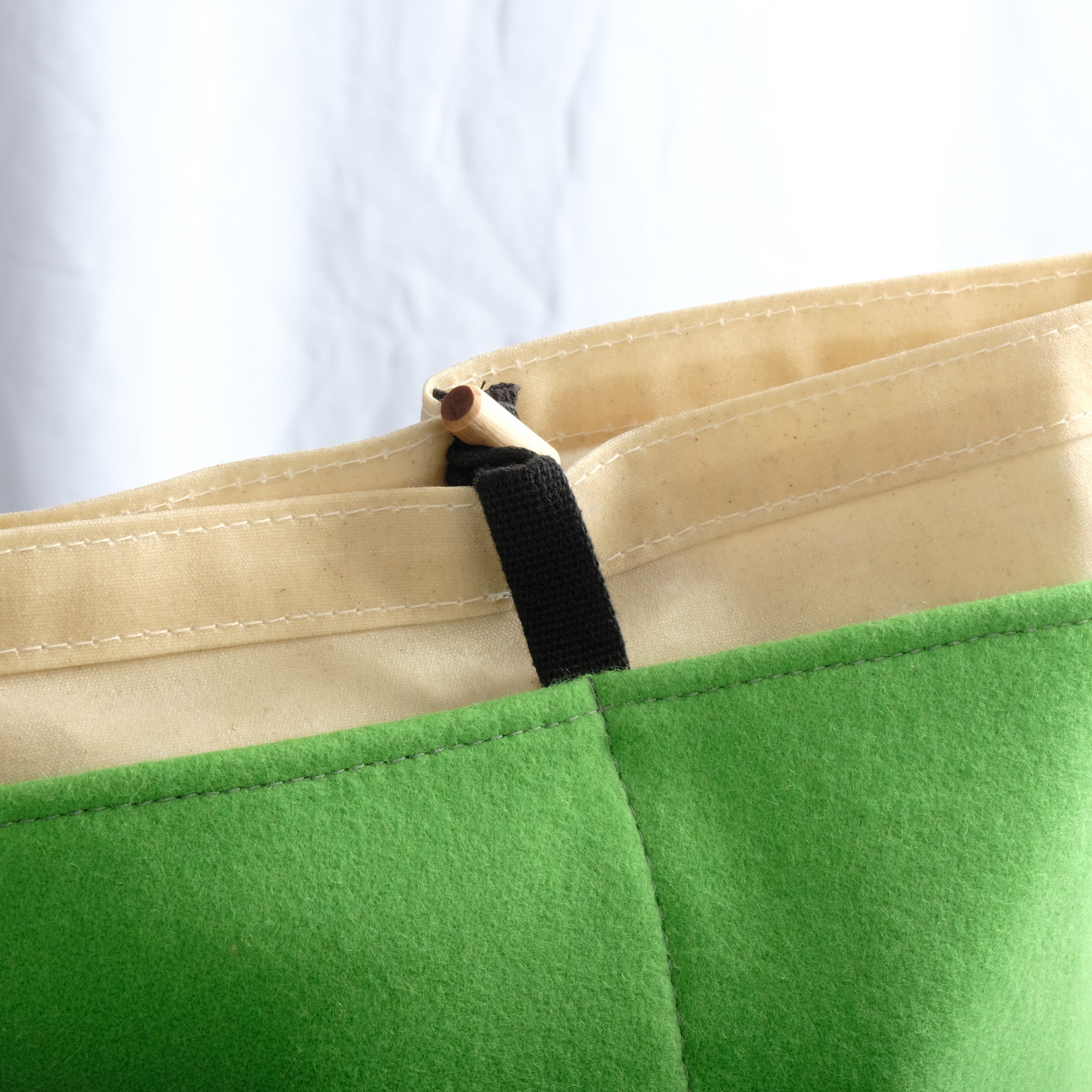 Kedge Sack (Natural/Bright Green/Black)