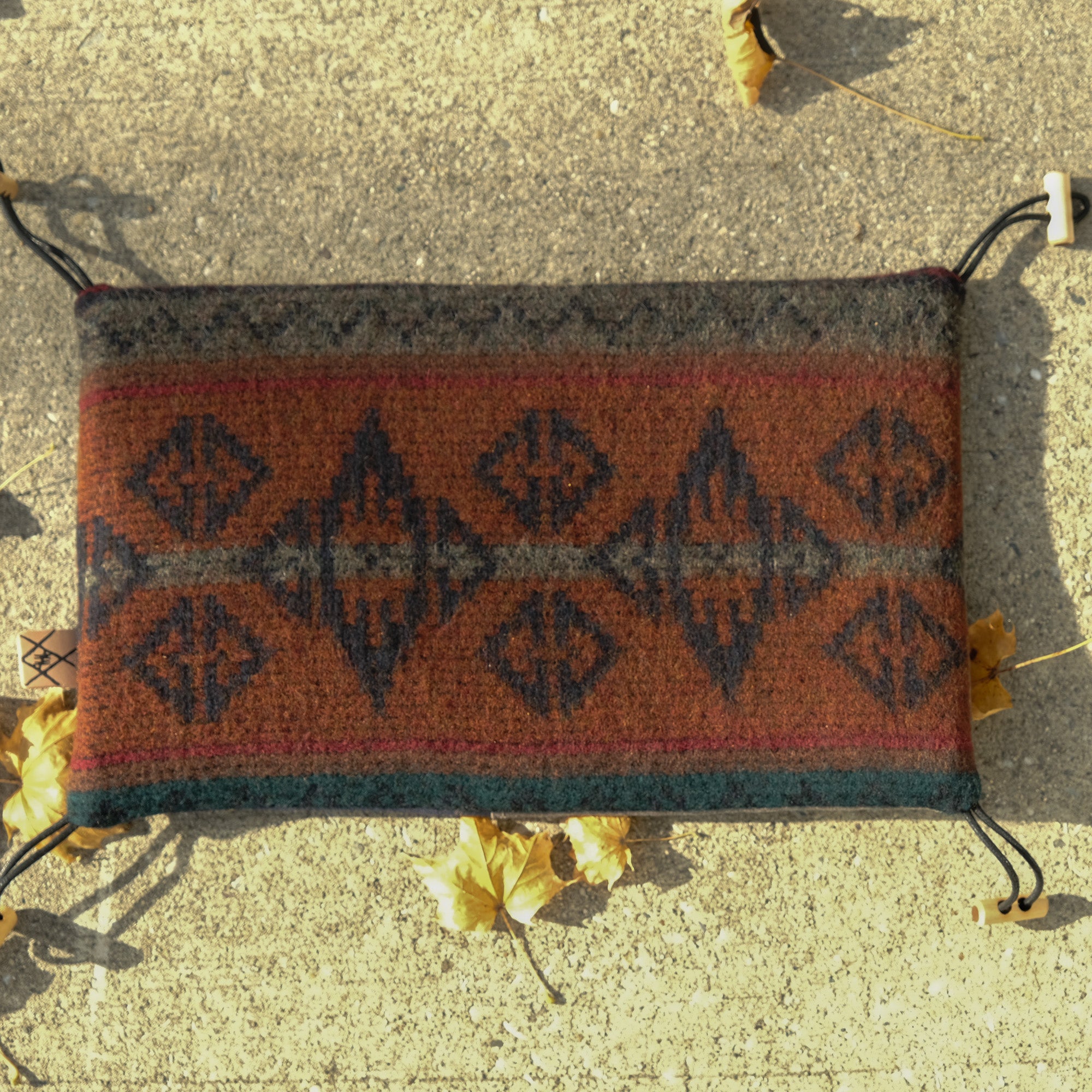 Pat Mat (Brown Wool/Brown)